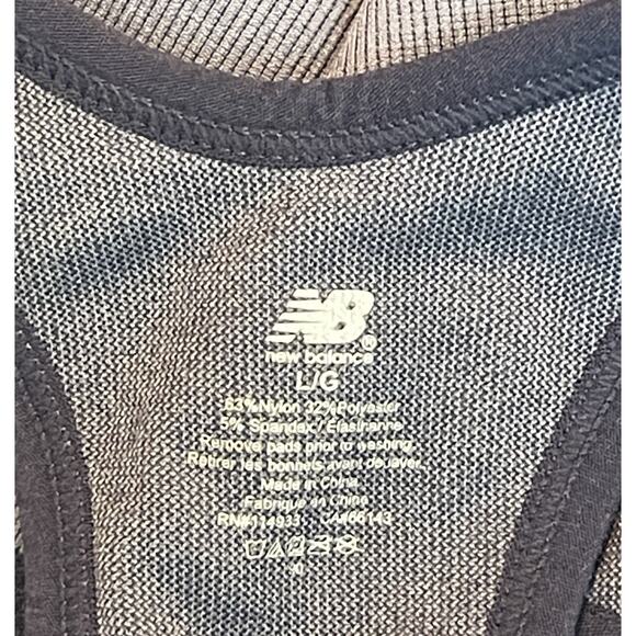New Balance Women's Large Blue Camo Sports Bra Front Zip Removable Pads Active - Picture 3 of 4